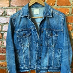AE Cropped Denim Jacket